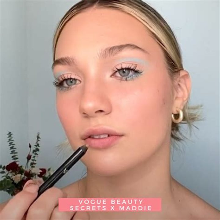 Maddie Salute – Celeb Secrets