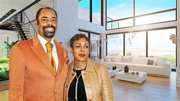 Walt Frazier Net Worth