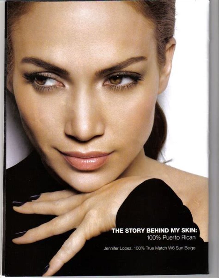 What Makeup Does Jennifer Lopez Wear?