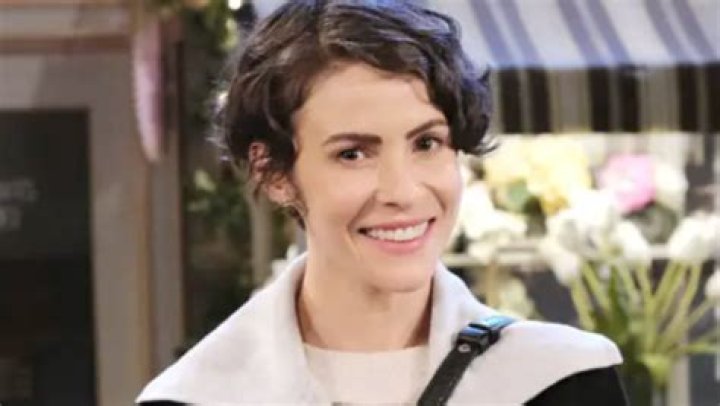 Will Sarah Become A Runaway Bride, Begins Questioning Her Choice